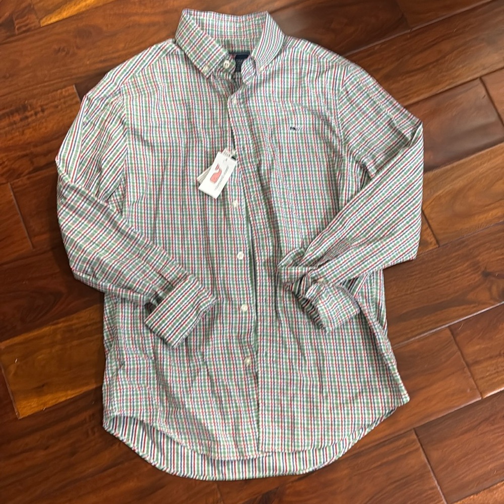 Vineyard vine New whale shirt